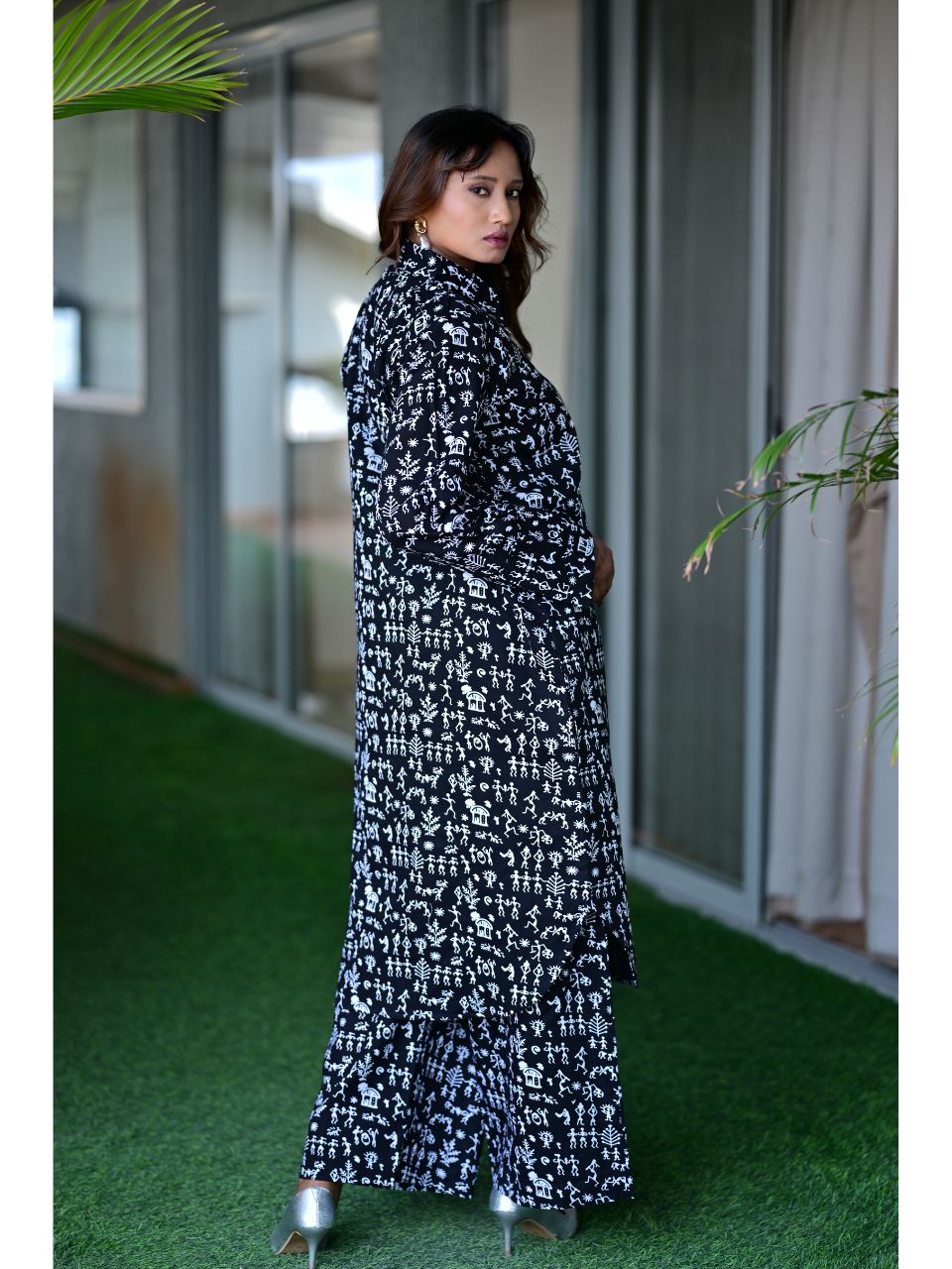  Black Worli Charm Set, cotton co ord set, black co-ord set, indowestern set, modern ethnic, printed sets, black & white set
