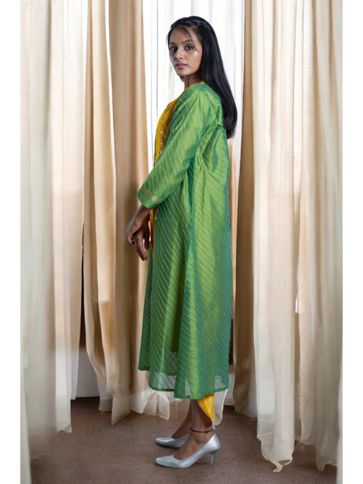 Radiant Chanderi Green Shrug, chanderi Shrug, Party wear shrug, jacket, Pongal sale, Lohri sale