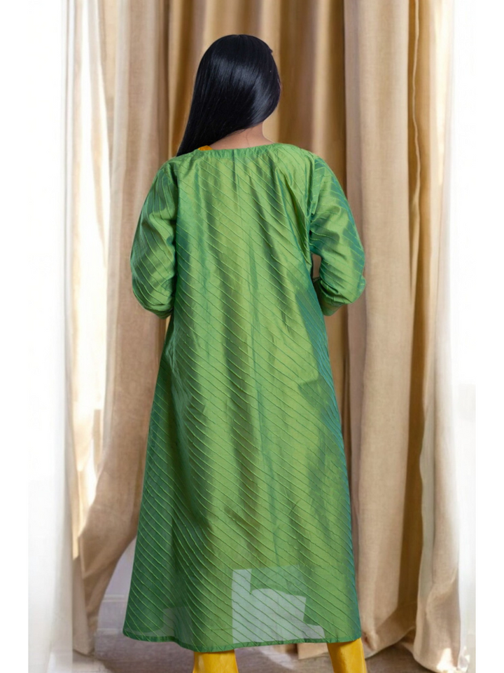 Radiant Chanderi Green Shrug, chanderi Shrug, Party wear shrug, jacket, Pongal sale, Lohri sale