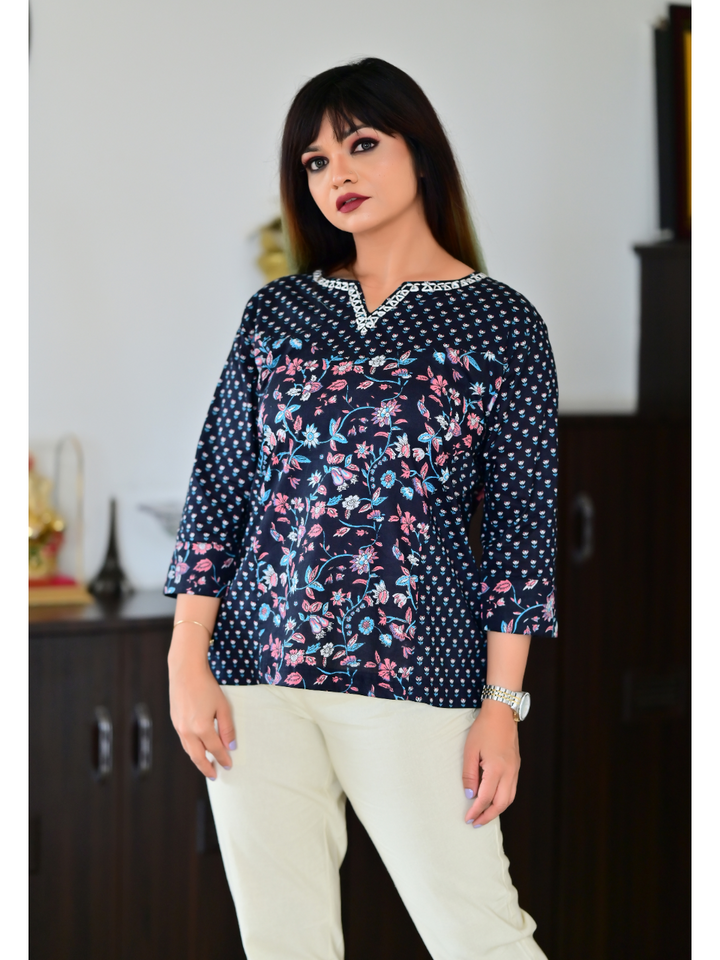 ladies kurtis, kutris for women,  women  kurtis, ladies  kurtis and tops, womens kurtis, black kurti for women, down shoulder kutris for women, women in black kurtis, kurtis online kurtis, cambric cotton kurti, party wear short Kurtis on jeans